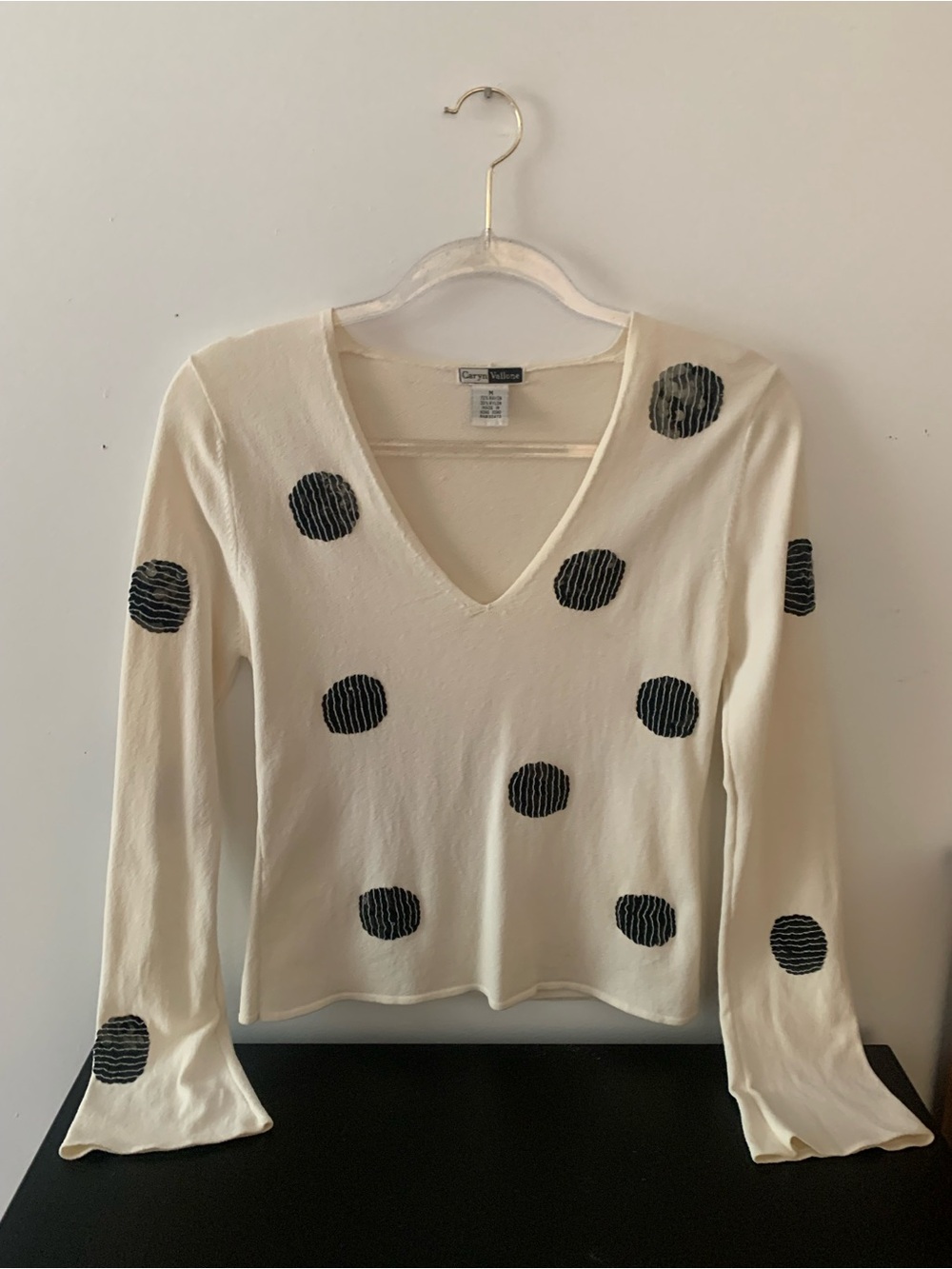 Vintage Caryn Vallone  Size M (fitted) Cream V-Neck Polka Dot Sweater Top